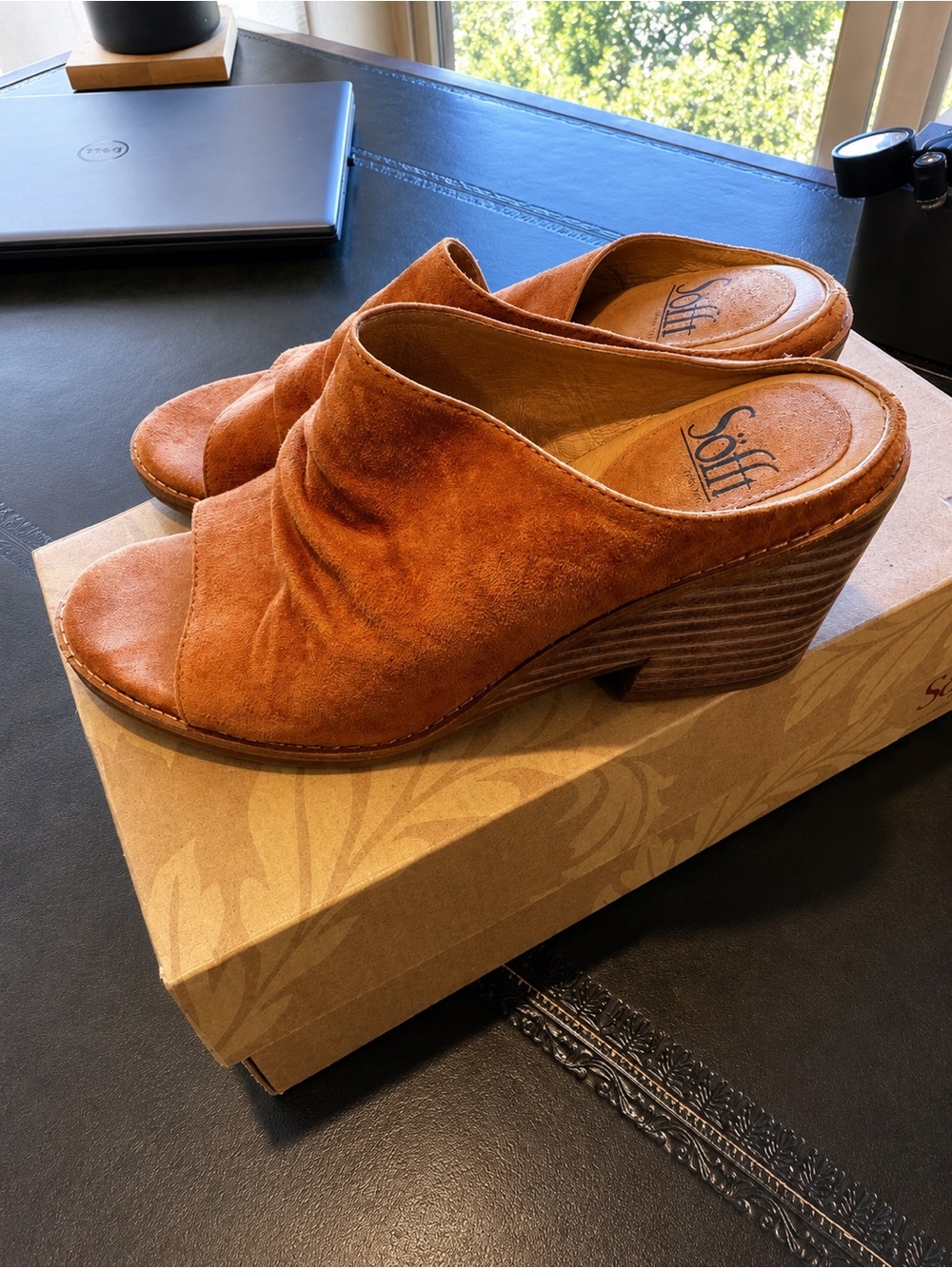 Söfft Strathmore Ginger Tan Suede Open Toe Wedge Slide Mules Women’s 6.5